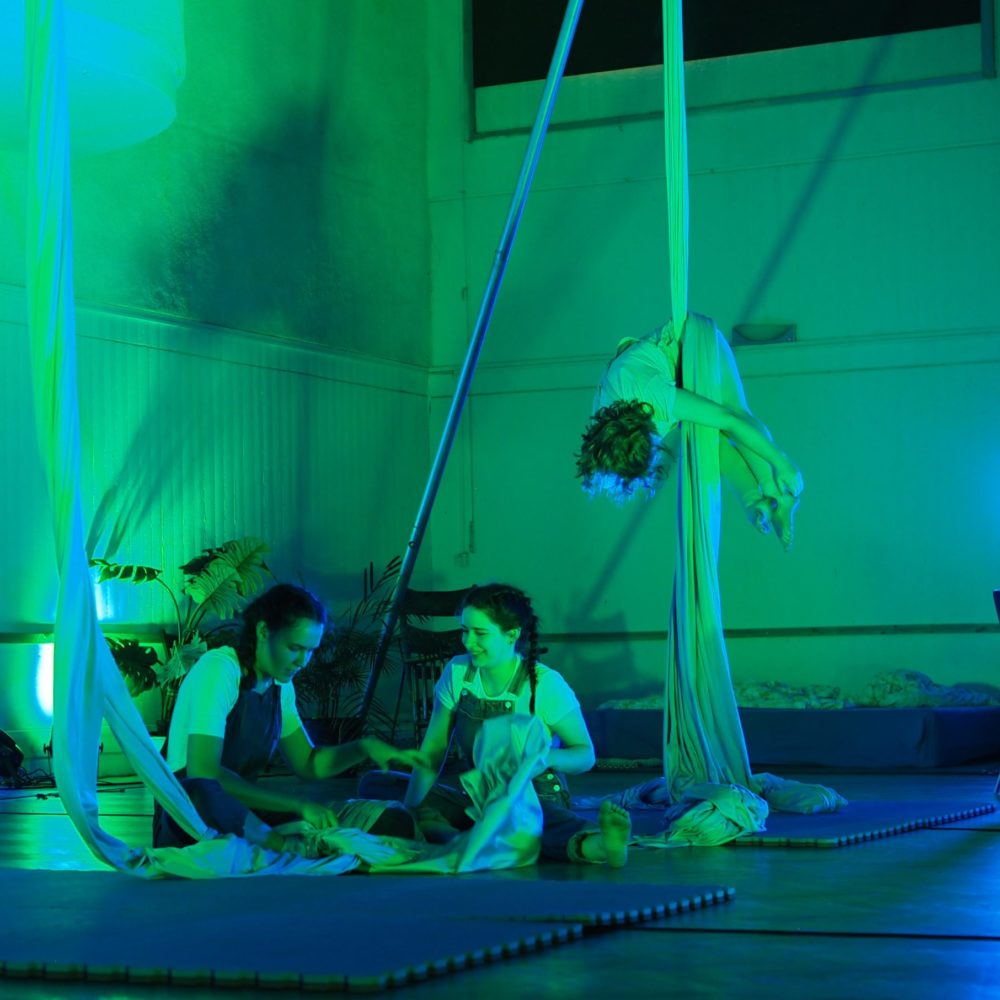 OLYMPUS DIGITAL CAMERA OLYMPUS DIGITAL CAMERA